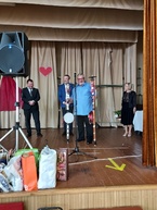 Zväčšiť fotografiu - Neoceniteľnú úlohu mám oslávili na viacerých miestach v trenčianskom kraji - 20220507_155616