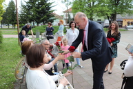 Zväčšiť fotografiu - Neoceniteľnú úlohu mám oslávili na viacerých miestach v trenčianskom kraji - IMG_8511