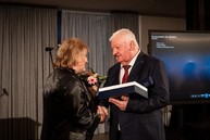 Zväčšiť fotografiu - Nominujte výnimočné osobnosti na najvyššie ocenenie kraja