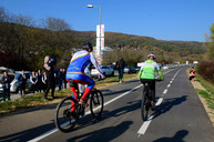 Nová unikátna cyklotrasa vedie do kúpeľov, svoje miesto na nej majú chodci aj cyklisti - 20181022_TSK_PU_cyklotrasa_037w