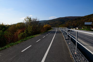 Nová unikátna cyklotrasa vedie do kúpeľov, svoje miesto na nej majú chodci aj cyklisti - 20181022_TSK_PU_cyklotrasa_044w