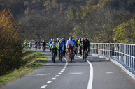 Nová unikátna cyklotrasa vedie do kúpeľov, svoje miesto na nej majú chodci aj cyklisti - 20181022_TSK_PU_cyklotrasa_045w