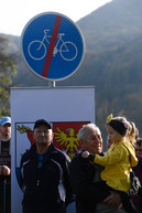 Nová unikátna cyklotrasa vedie do kúpeľov, svoje miesto na nej majú chodci aj cyklisti - 20181022_TSK_PU_cyklotrasa_094w