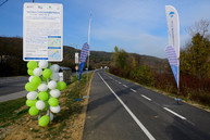 Nová unikátna cyklotrasa vedie do kúpeľov, svoje miesto na nej majú chodci aj cyklisti - 20181022_TSK_PU_cyklotrasa_104w