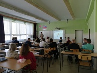 Novomešťania budú môcť v rámci participatívneho-komunitného rozpočtu zahlasovať za 8 projektov - IMG_20180419_090628