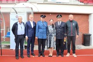 Zväčšiť fotografiu - O víťazstvo aj postup bojovali profesionálni hasiči z celého kraja