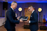 Zväčšiť fotografiu - Ocenili sme tých, ktorí sa nesnažia byť slávnymi, ale hodnotnými