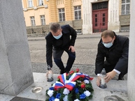 Zväčšiť fotografiu - Od nežnej revolúcie ubehlo 31 rokov - IMG_20201117_140713