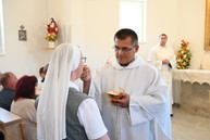 Zväčšiť fotografiu - Od obnovenej kaplnky cez dožinky po súťaž vo varení gulášu