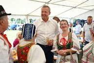 Zväčšiť fotografiu - Od obnovenej kaplnky cez dožinky po súťaž vo varení gulášu