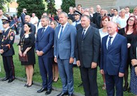 Od tragédie v bani handlová uplynulo 10 rokov, pamätník baníkom zahalili biele ruže - IMG_0366 (2)