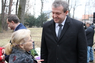 Od tragédie v novákoch uplynulo 12 rokov, obete si prišli uciť pozostalí, verejnosť i ministerská delegácia - IMG_0054