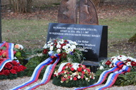 Zväčšiť fotografiu - Od tragédie v novákoch uplynulo presne 13 rokov - IMG_8189_zmensena
