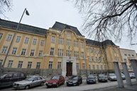 Zväčšiť fotografiu - Otvorený list župana ministerke; nesúhlasím s reformou súdnej mapy! - Krajsky-sud-Trencin_Zdroj_TASRRadovan_Stoklasa