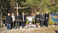 Zväčšiť fotografiu - Pamätník v kamenickej doline rozpráva príbeh spred 77 rokov - IMG_20211109_120349