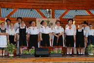 Zväčšiť fotografiu - Po prestávke hostilo papradno tradičný folklórny festival - IMG_0191