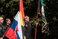 Zväčšiť fotografiu - Počas osláv nezabúdajú na tragicky zosnulých kolegov - TSK_Handlová-22