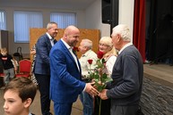 Zväčšiť fotografiu - Pomáhame zachraňovať životy, vážime si staršiu generáciu
