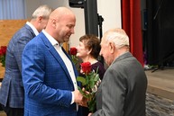 Zväčšiť fotografiu - Pomáhame zachraňovať životy, vážime si staršiu generáciu