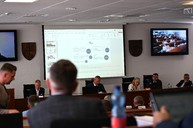 Zväčšiť fotografiu - Poslanci rokovali o volebných obvodoch aj voľbe nového hlavného kontrolóra kraja
