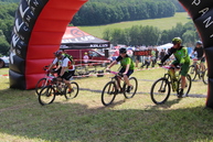 Posledné májové dni cyklistike v kraji priali; po ôsmykrát privítal bikepark v kálnici najväčší slovenský bicyklový festival - IMG_5495