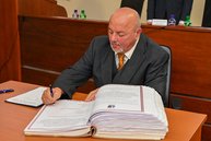 Zväčšiť fotografiu - Predseda a poslanci zložili sľuby, známe sú aj mená podpredsedov - DSC_7411