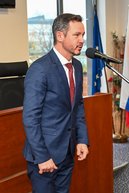 Zväčšiť fotografiu - Predseda a poslanci zložili sľuby, známe sú aj mená podpredsedov - DSC_7415