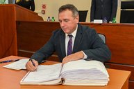 Zväčšiť fotografiu - Predseda a poslanci zložili sľuby, známe sú aj mená podpredsedov - DSC_7486