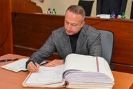 Zväčšiť fotografiu - Predseda a poslanci zložili sľuby, známe sú aj mená podpredsedov - DSC_7494