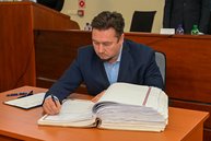 Zväčšiť fotografiu - Predseda a poslanci zložili sľuby, známe sú aj mená podpredsedov - DSC_7679
