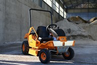 Zväčšiť fotografiu - Predseda tsk navštívil záchranné zložky na hornej nitre