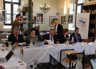 Predsedovia vyšších územných celkov sa stretli v trnave - IMG_0262_1