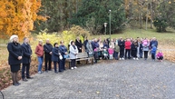 Zväčšiť fotografiu - Pri obnovenom pamätníku v trenčianskych tepliciach vzdali úctu hrdinom - IMG_20211027_161611