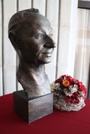 Zväčšiť fotografiu - Pripomíname si 29 rokov od úmrtia alexandra dubčeka - IMG_3102