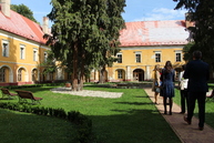 Zväčšiť fotografiu - Pruské navštívili potomkovia významného grófskeho rodu - IMG_2018
