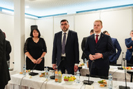 Zväčšiť fotografiu - Prvá výjazdová vláda rokovala v trenčíne, uvoľnené boli financie pre samosprávy - TSK_vyjazdove_gastro_hokejovka_mini (47 of 102)