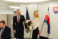 Zväčšiť fotografiu - Prvá výjazdová vláda rokovala v trenčíne, uvoľnené boli financie pre samosprávy - TSK_vyjazdove_gastro_hokejovka_mini (58 of 102)