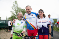 Prvých 13,4 km vážskej cyklotrasy dnes župa odovzdala verejnosti. niektorí cyklisti to označujú za udalosť roka. - 20180525_HORNA_STREDA_cyklotrasa_005w