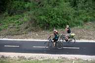 Prvých 13,4 km vážskej cyklotrasy dnes župa odovzdala verejnosti. niektorí cyklisti to označujú za udalosť roka. - 20180525_HORNA_STREDA_cyklotrasa_086w