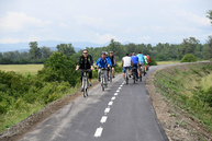 Prvých 13,4 km vážskej cyklotrasy dnes župa odovzdala verejnosti. niektorí cyklisti to označujú za udalosť roka. - 20180525_HORNA_STREDA_cyklotrasa_118w