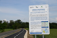 Prvých 13,4 km vážskej cyklotrasy dnes župa odovzdala verejnosti. niektorí cyklisti to označujú za udalosť roka. - 20180525_HORNA_STREDA_cyklotrasa_163w