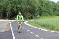 Prvých 13,4 km vážskej cyklotrasy dnes župa odovzdala verejnosti. niektorí cyklisti to označujú za udalosť roka. - IMG_2838