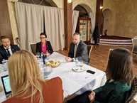 Zväčšiť fotografiu - Rokovanie predstaviteľov regiónov hostili krakovany - WhatsApp Image 2023-10-26 at 20.51.37 (2)