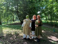 Zväčšiť fotografiu - Rozprávkový les v zemianskom podhradí spojil zariadenia sociálnych služieb