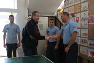 S novoročným prianím a poďakovaním za obetavú prácu navštívil trenčiansky župan posledný deň v roku zložky záchranného systému, cestárov i zamestnancov zariadenia sociálnych služieb - IMG_8706