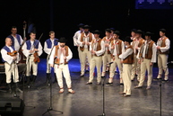 Zväčšiť fotografiu - Šatníky folkloristov doplnia nové kroje i hudobné vybavenie - IMG_0378