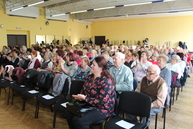 Seniori študovali čaro vesmíru; porozprávať o ňom prišiel prvý slovenský kozmonaut - IMG_7761