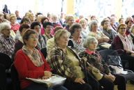 Seniori študovali čaro vesmíru; porozprávať o ňom prišiel prvý slovenský kozmonaut - IMG_7853