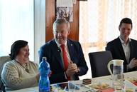 Zväčšiť fotografiu - Seniori v púchove rokovali o ďalšom smerovaní okresnej organizácie