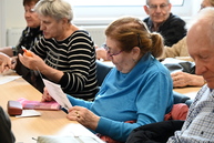 Zväčšiť fotografiu - Seniori v trenčíne sa stretli na vzdelávacom seminári akadémie tretieho veku - 